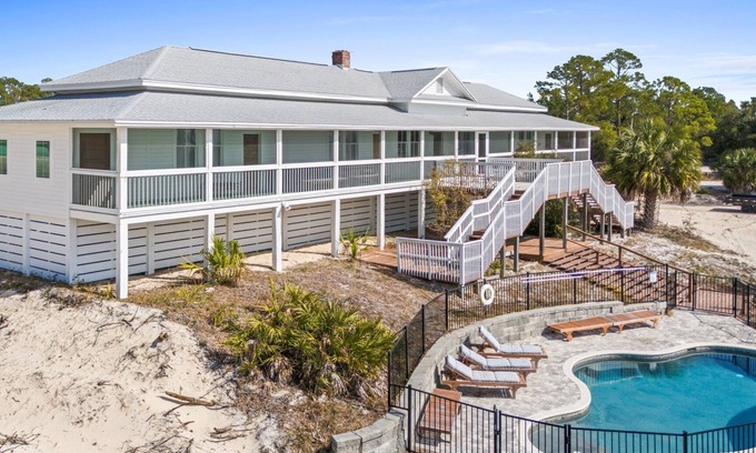 Indian Pass Casa | Indian Shores: Perfect 7BR Family Home- Beach Views, Pri. Pool, Old FL Charm!