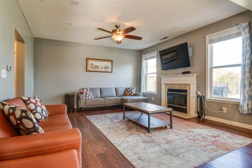 Indianapolis Casa | Indianapolis Home with Patio and Community Pool!