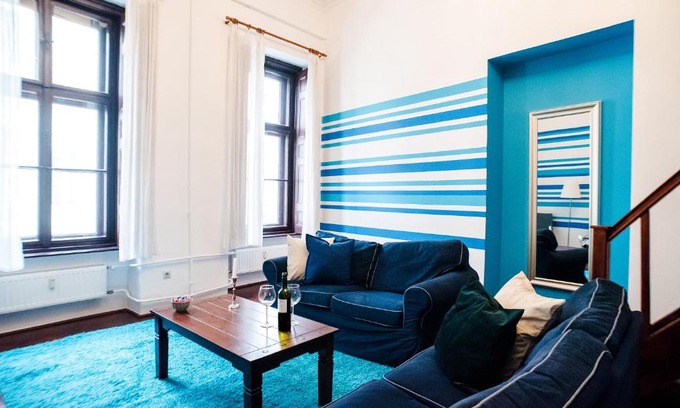 Belso-Ferencvaros Apartamento | Indigo Apartment With Free Parking