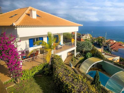 Tabua Casa | Indigo Star House