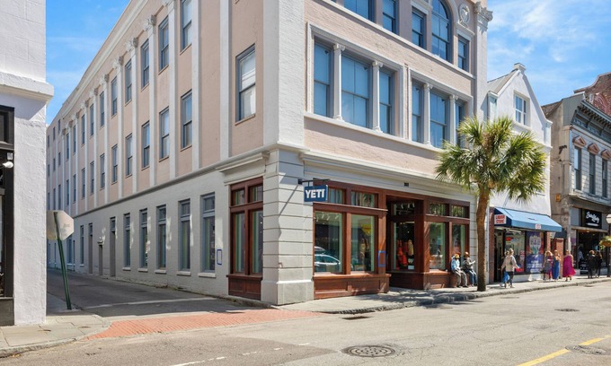 Downtown Charleston Apartamento | Indigo Suite at 360 King
