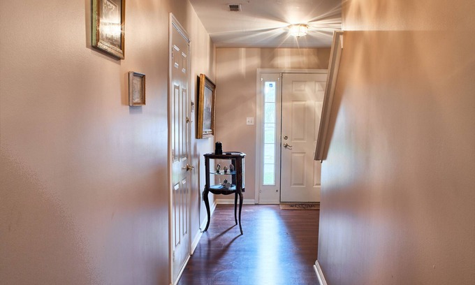 Elkton Casa | Indoor turf gym inside Secluded three bedroom townhome