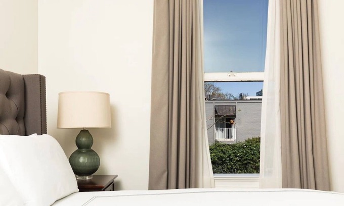 West Campus Hotel | Indulge in Historic Charm & Modern Amenities – Boutique Hotel Experience