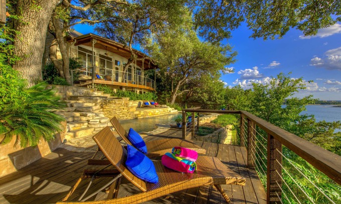 Volente Casa | Austin Lake Travis! Piscina bañera de hidromasaje muelle kayaks parrilla ping pong baloncesto Wi-Fi