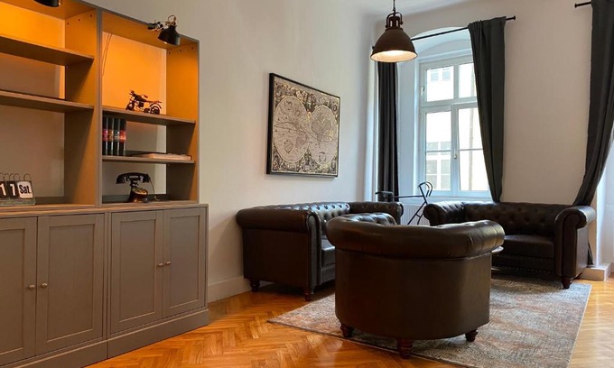 Altstadtviertel Apartamento | Industrial Apartment Schlossberg