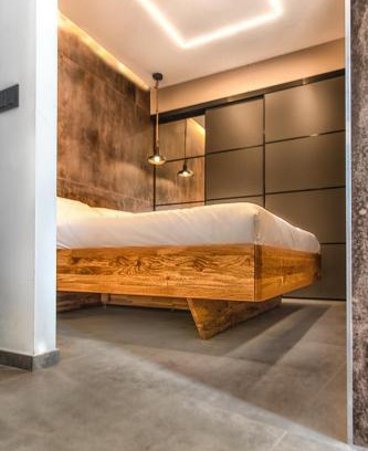 NoLo Apartamento | Industrial Design Luxury Studio in NoLo District