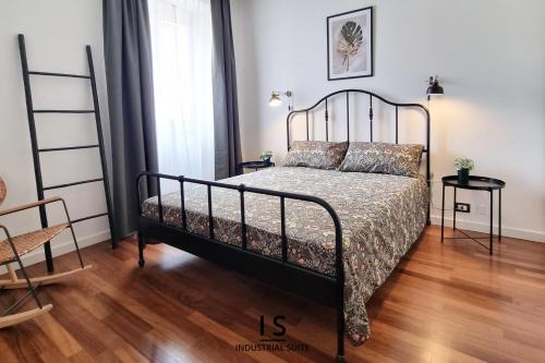 Trieste City Centre Apartamento | "Industrial Suite" - Centro Storico Trieste - Viale XX Settembre