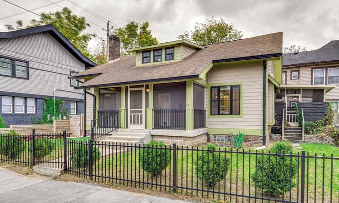 Mapleton/Fall Creek Casa | Screened Patio at Pet-Friendly Indianapolis Home!