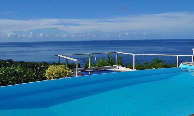 Bouillante Casa | Infiniti Blue (Blue Cove)