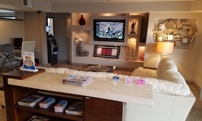 Tempe Hotel | Infinity Inn & Suites