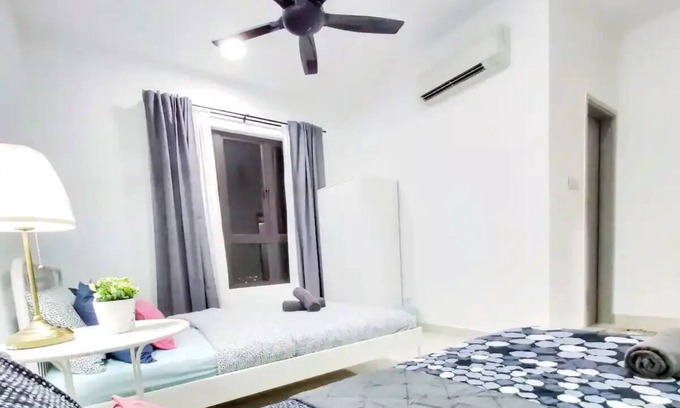 Bandar Kinrara Apartamento | Infinity Pool@10 Kinrara - Pavilion near LRT& Sunwayn