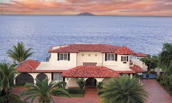 Aguadilla Villa | Infinity Pool | XL HOT TUB | Walk to Beach