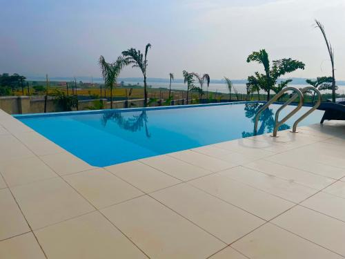 Entebbe Apartamento | Infinity Pool Villas , airport shuttle free private pool