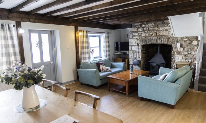 Pyle Cabaña | Inglenook Cottage near Porthcawl Town and Beaches