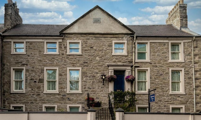Kelso Casa | Inglestone House Guest House