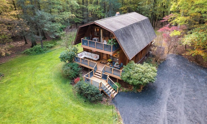 Circleville Cabina | Inkwell Gardens: A Modern Cabin in Middletown Close to Legoland, Golf, Hiking+