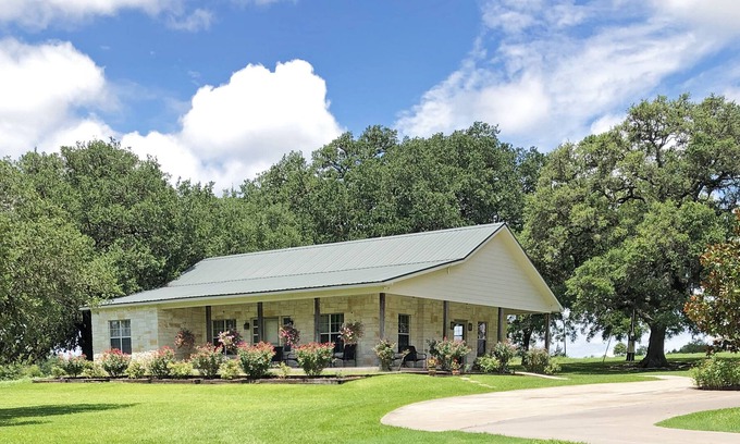 Burton Cabaña | Inn at Indian Creek