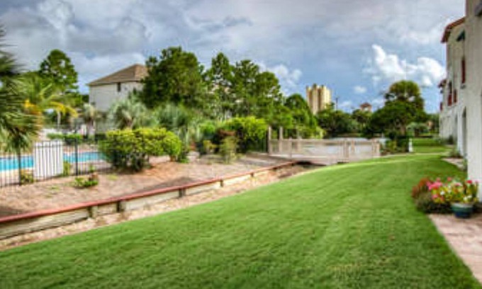 Gulf Lagoon Beach Condominio | Inn at St. Thomas Square by ZIA VR