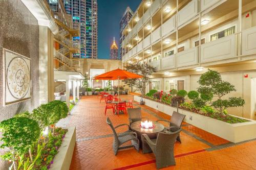 Downtown Atlanta Hotel | Inn at the Peachtrees, an Ascend Collection Hotel