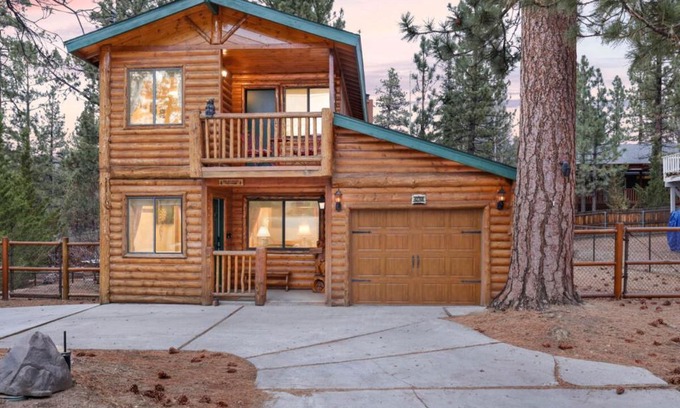 Eagle Mountain Estates Casa | Inn Between Pines-1411 by Big Bear Vacations