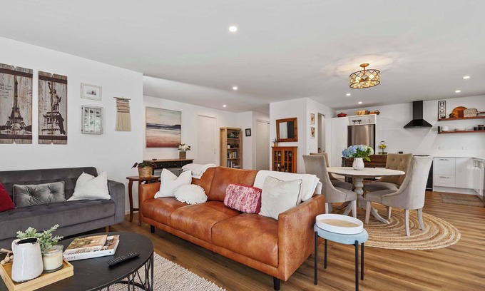 Springfield Casa | Inn McDowell | Modern 3 Bedroom in Springfield