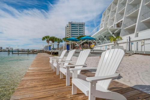 Destin Hotel | Inn on Destin Harbor, an Ascend Collection Hotel