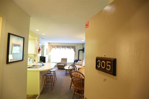 Waterville Valley Casa | Inns of Waterville Valley 305