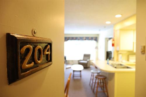 Waterville Valley Casa | Inns of WV 204