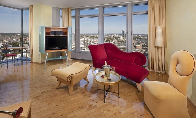 Altstadt Hotel | INNSiDE by Meliá Frankfurt Eurotheum