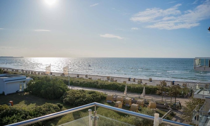 Fehmarn Apartamento | Inselblume 56 - vacation home on the south beach with sea view