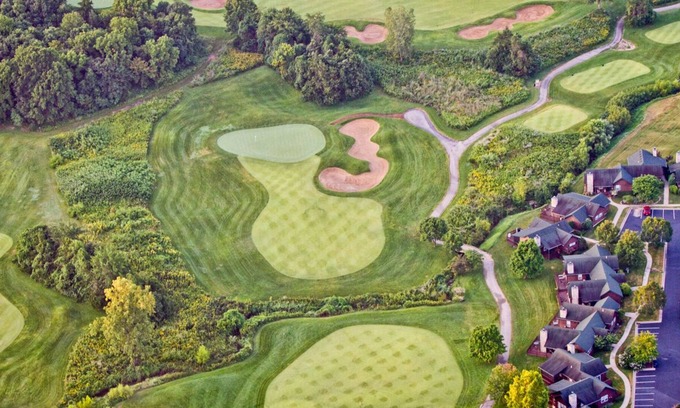 Camdenton Cabaña | Dentro del primer Old Kinderhook Golf Resort, se admiten mascotas y kayak GRATIS