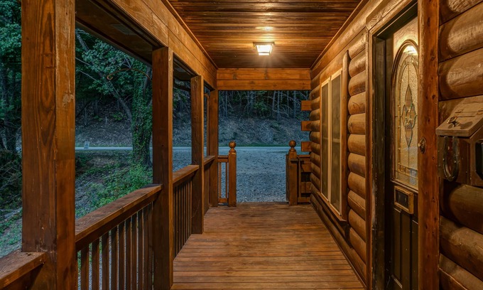 Vein Mountain Cabina | Into the woods 45 Min to Asheville w/ Hot Tub