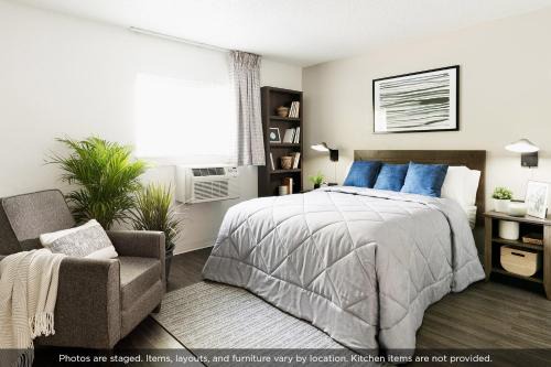 New Castle Hotel | InTown Suites Extended Stay Birmingham AL - Huffman Road