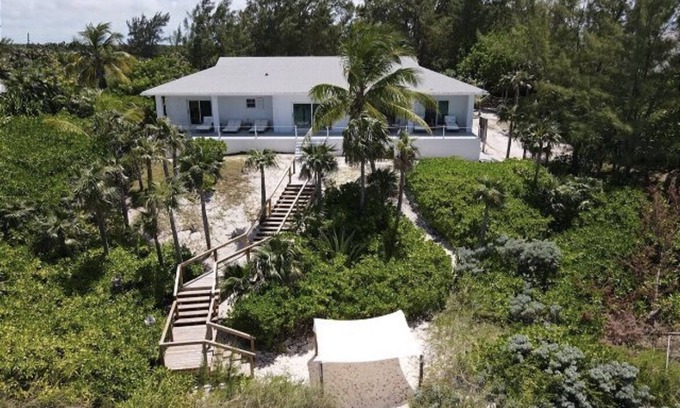 Winding Bay Casa | Introducing a private paradise in the tropical wonderland Double Bay Bahamas.