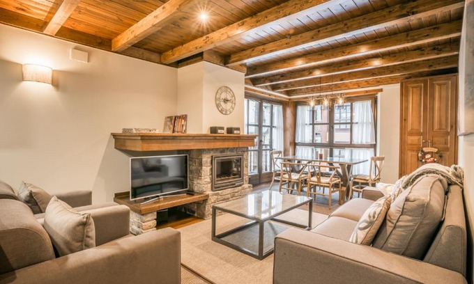 Baqueira Apartamento | Invernalia by Totiaran