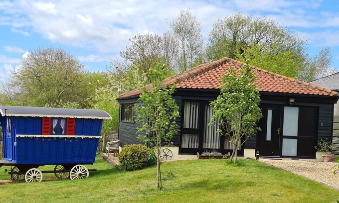 Norwich Casa | Inviting 2 bedroom barn conversion, rural Norfolk