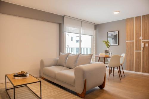 Leuro Apartamento | Inviting 2BR Balcony in Lively Miraflores