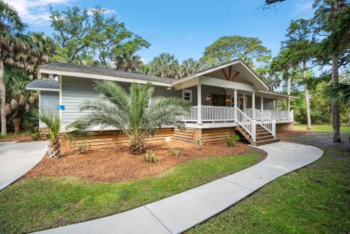 Blue Heron Lake Casa | Inviting 3-Bed, 3-Bath Home offers perfect blend of comfort and coastal charm