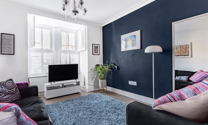 Penge and Cator Casa | A beautiful & cosy semi detached Beckenham House