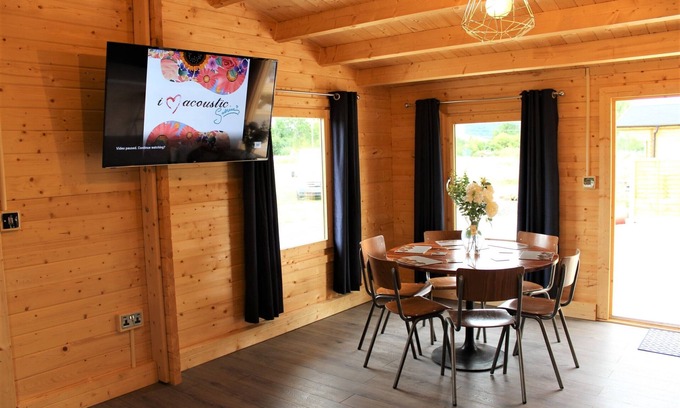 Ashton Under Hill Cabina | Inviting 3-Bedroom Lodge in Ashton Under Hill