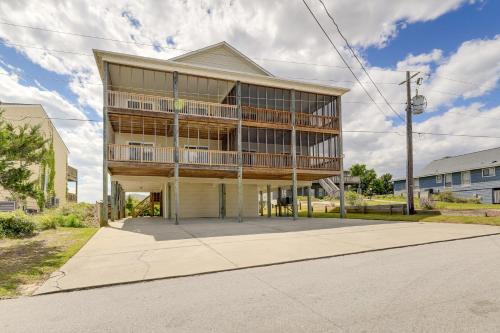 Atlantic Beach Casa | Inviting Atlantic Beach Townhome about half Mi to Ocean