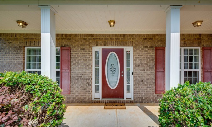 Austell Casa | Inviting Austell Home: 14 Mi to Downtown Atlanta!