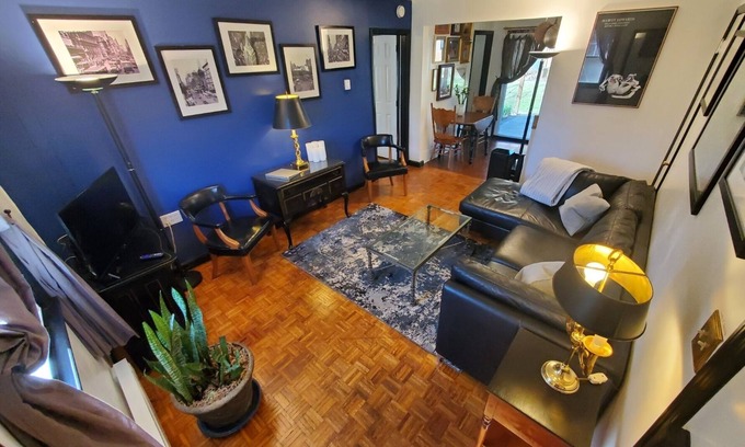 Charlotte Condominio | Inviting Charlotte Condo, W/D, Garden Patio & Courtyard View
