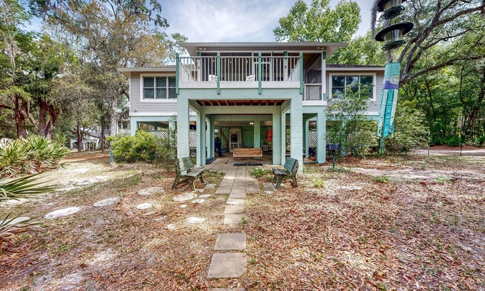 Bell Casa | Inviting dog-friendly homes with boat ramp, W/D