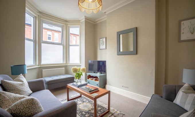 Hereford Casa | Inviting home in the heart of Hereford with garden and parking