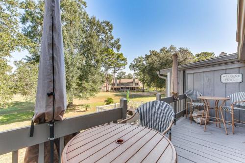 Diamondhead Casa | Inviting Home with Golf Course View in Diamondhead!
