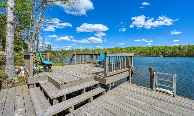 Mineral Casa | Inviting lakefront home with game room, kayaks, firepit, central AC, & W/D
