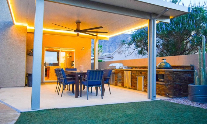 Black Mountain Casa | Invitando a Henderson Home con piscina privada