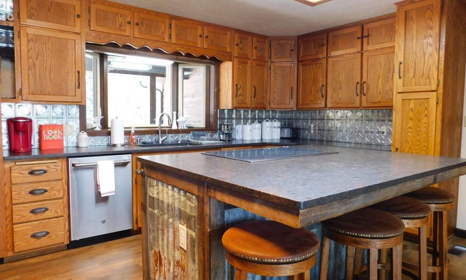 Kalispell Casa | Inviting Lodge Near the Flathead River