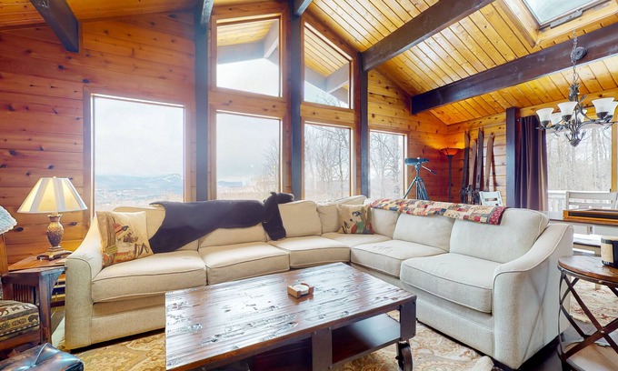 West Dover Casa | Inviting mountain view home with game room, balcony & W/D
